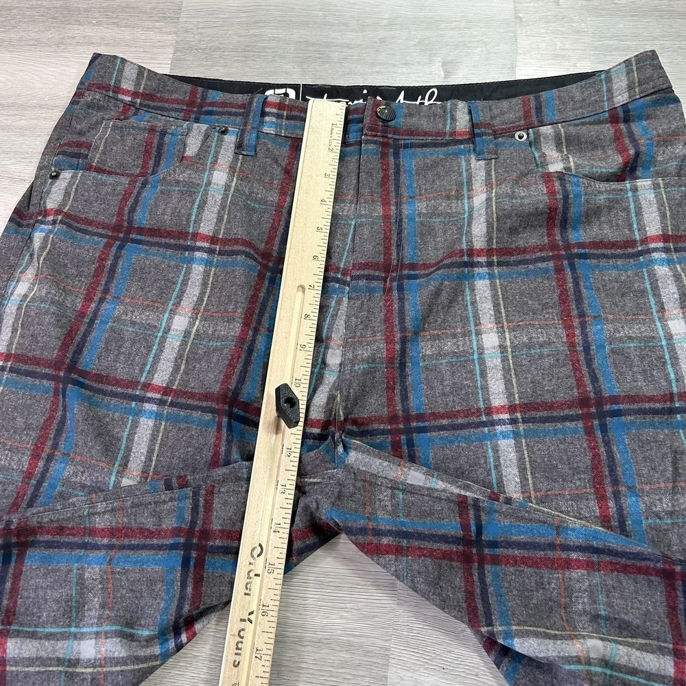 Travis Mathew‎ Shorts Mens 38 Gray Plaid Golf Stretch Performance Casual Chino